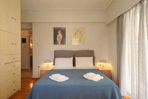 Family Flat for 4-Flisvos Marina