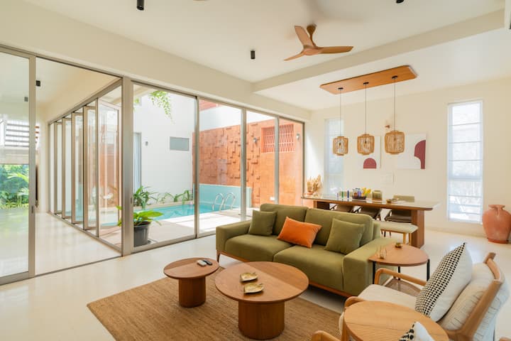 Living room image 11