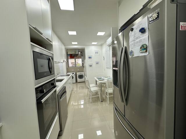 Refúgio familiar no Leblon! gallery image 4