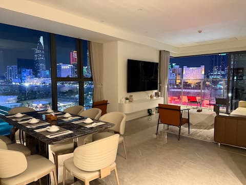 Luxury 3BR 138m2 Riverside Opulence Panoramic CBD