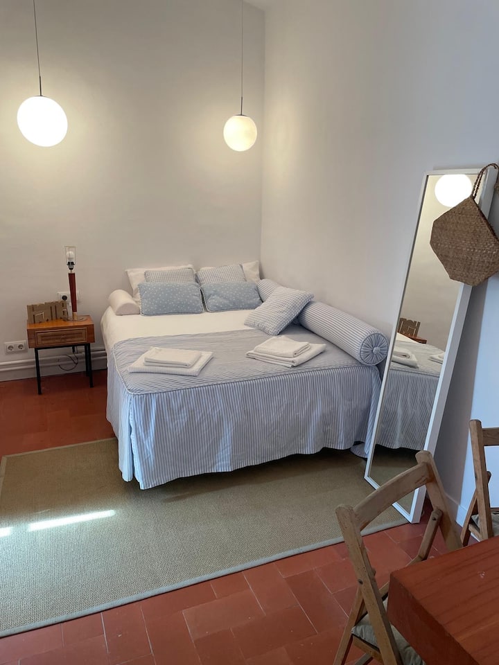 Schlafzimmer 4
