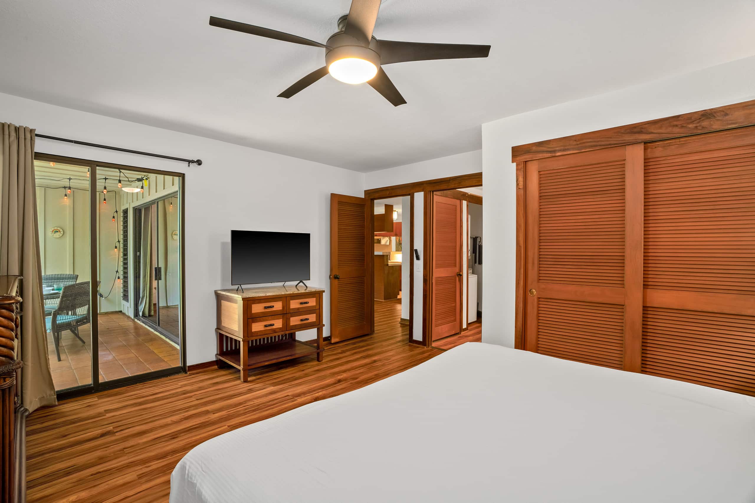 Condo in Koloa · ★4.86 · 1 bedroom · 2 beds · 1 shared bath - Image 12