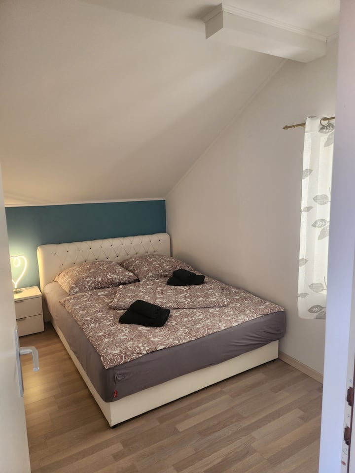 საძინებელი 1