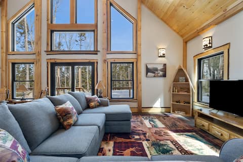 Top performing Airbnb: Sunset Cove Cottage in Bar Harbor / Acadia