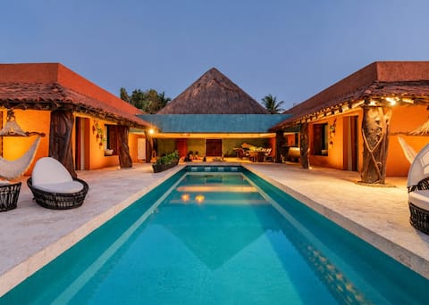 Successful Airbnb property: Casa Corazón • Epic Beachfront Villa + Chef & Staff in Playacar Fase I