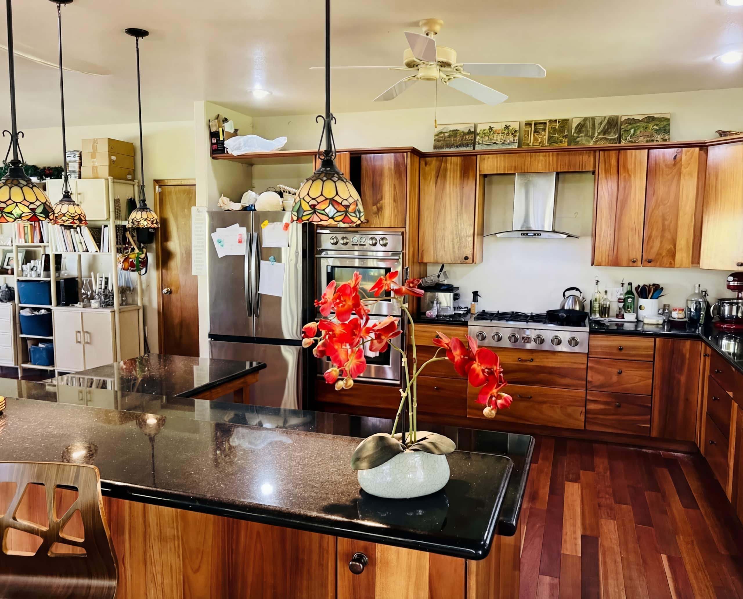 Home in Mountain View · ★5.0 · 1 bedroom · 1 bed · 1 shared bath - Image 2