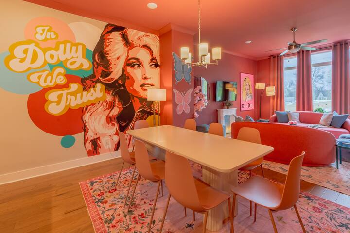 Dolly’s Pink Palace: Rooftop Deck gallery image 2