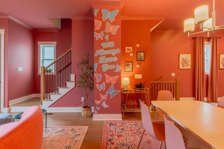 Dolly’s Pink Palace: Rooftop Deck gallery image 5