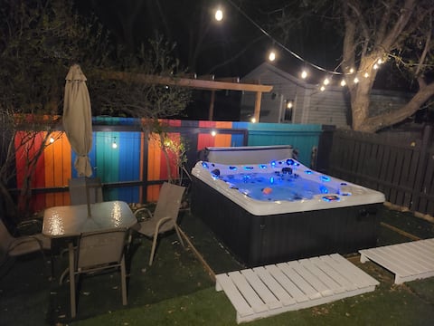 Cozy 3BR Retreat w/ Hot tub