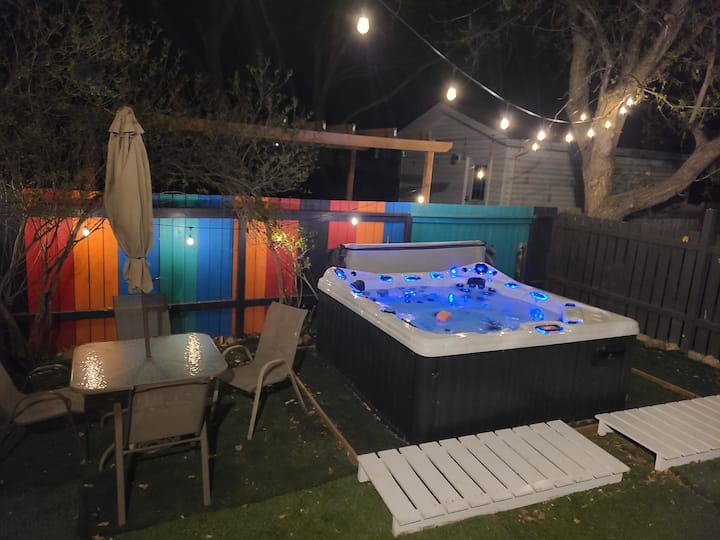 Cozy 3BR Retreat w/ Hot tub