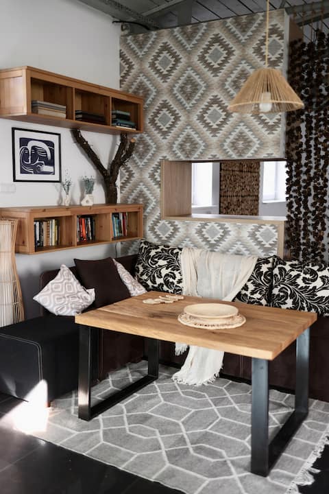Popular Airbnb listing: Arc Studio in Grzegórzki
