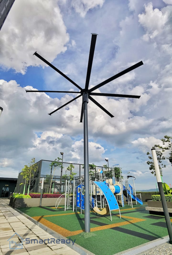 Shin Chan Loft w/ Slide & Pool | Near Legoland - Flats for Rent in