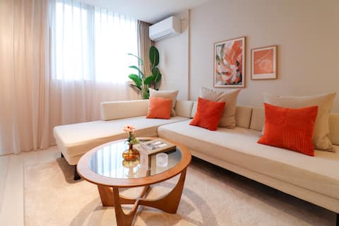 Modern 1BR Twin | Walk to Metro | Calm Stay | D