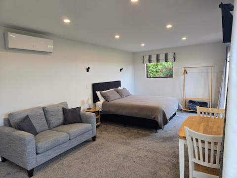 Lush Lands Guesthouse