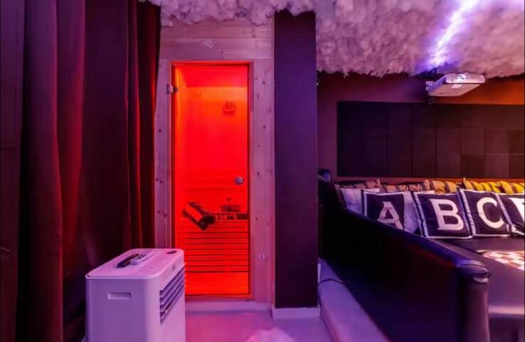 2Bed 2Bath w/ Sauna & Cinema gallery image 2