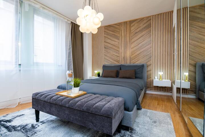 2Bed 2Bath w/ Sauna & Cinema gallery image 5