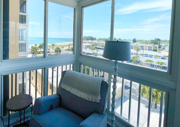 Comfortable Beach Apartment - Venice, FL
