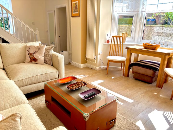 Llandudno - Luxury Basement Apartment - Llandudno
