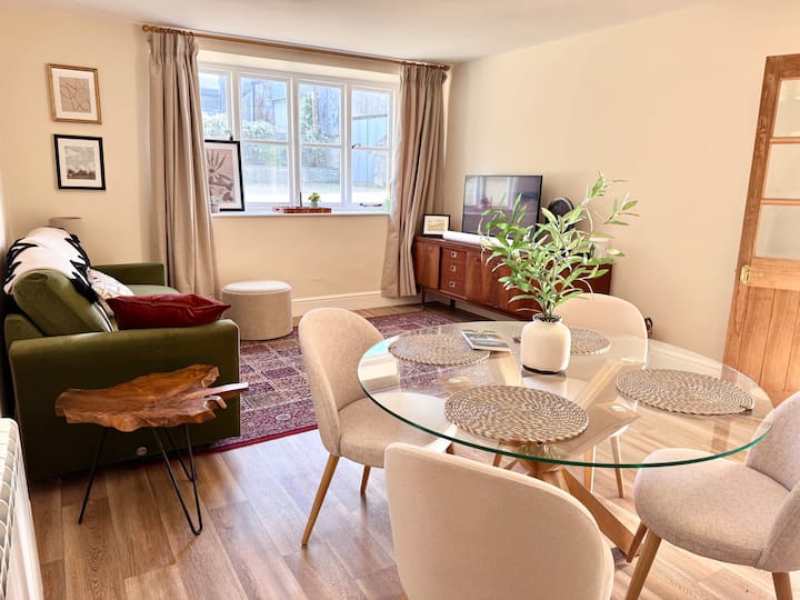 Cotswolds Farmhouse Cottage - Burford