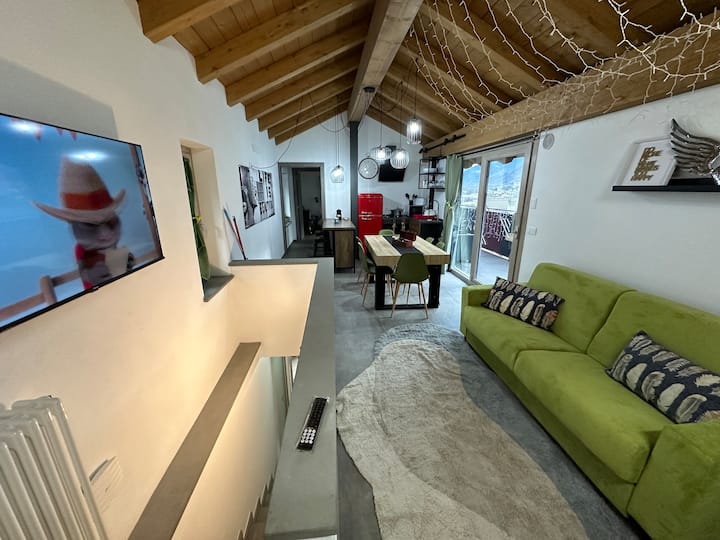 Attico Suite Industry Con Idromassaggio - Aosta