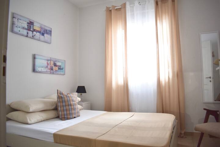 غرفة النوم 1