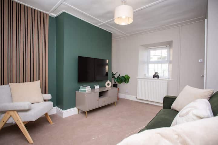 Castle Hill | Wi-fi | Parking - Haltwhistle