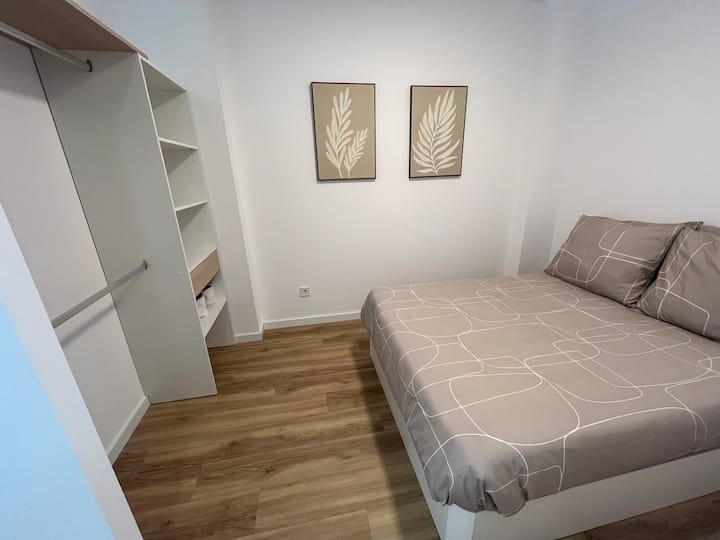 חוף מבטחים של שלווה ללילות רכים ונינוחים.