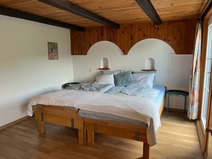 غرفة النوم 2