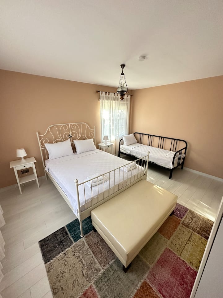 Спална соба 1