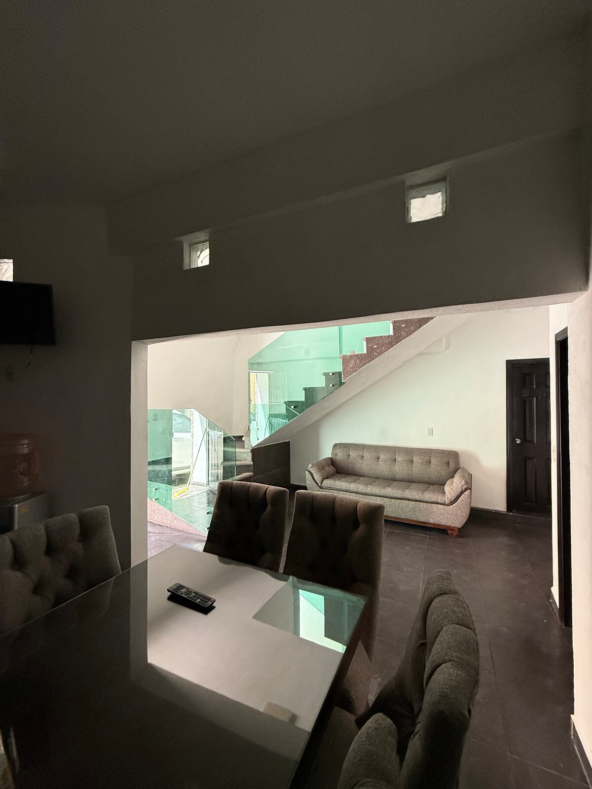 Anuncio de Airbnb popular: Vega House in downtown Bernal en Bernal