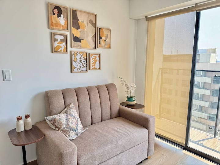 沙发床1.5 Plaza 
当第三位房客登记时，我们会提供床单和毯子。 