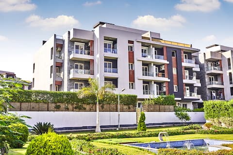 Retro colorful apartment with breakfast