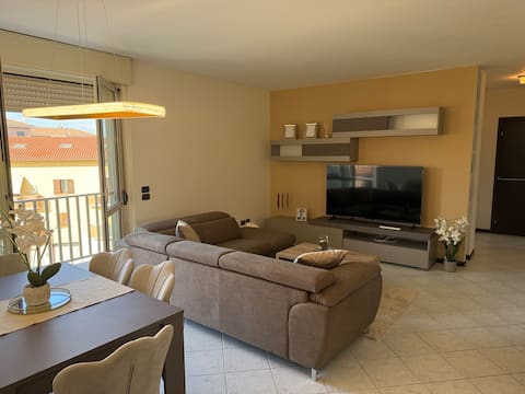 Popular Airbnb listing: Casa Mario, In The Heart Of Asti in Asti
