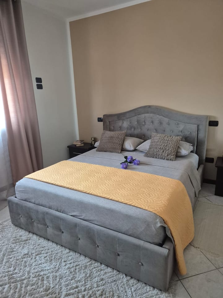 Dhomë gjumi 2