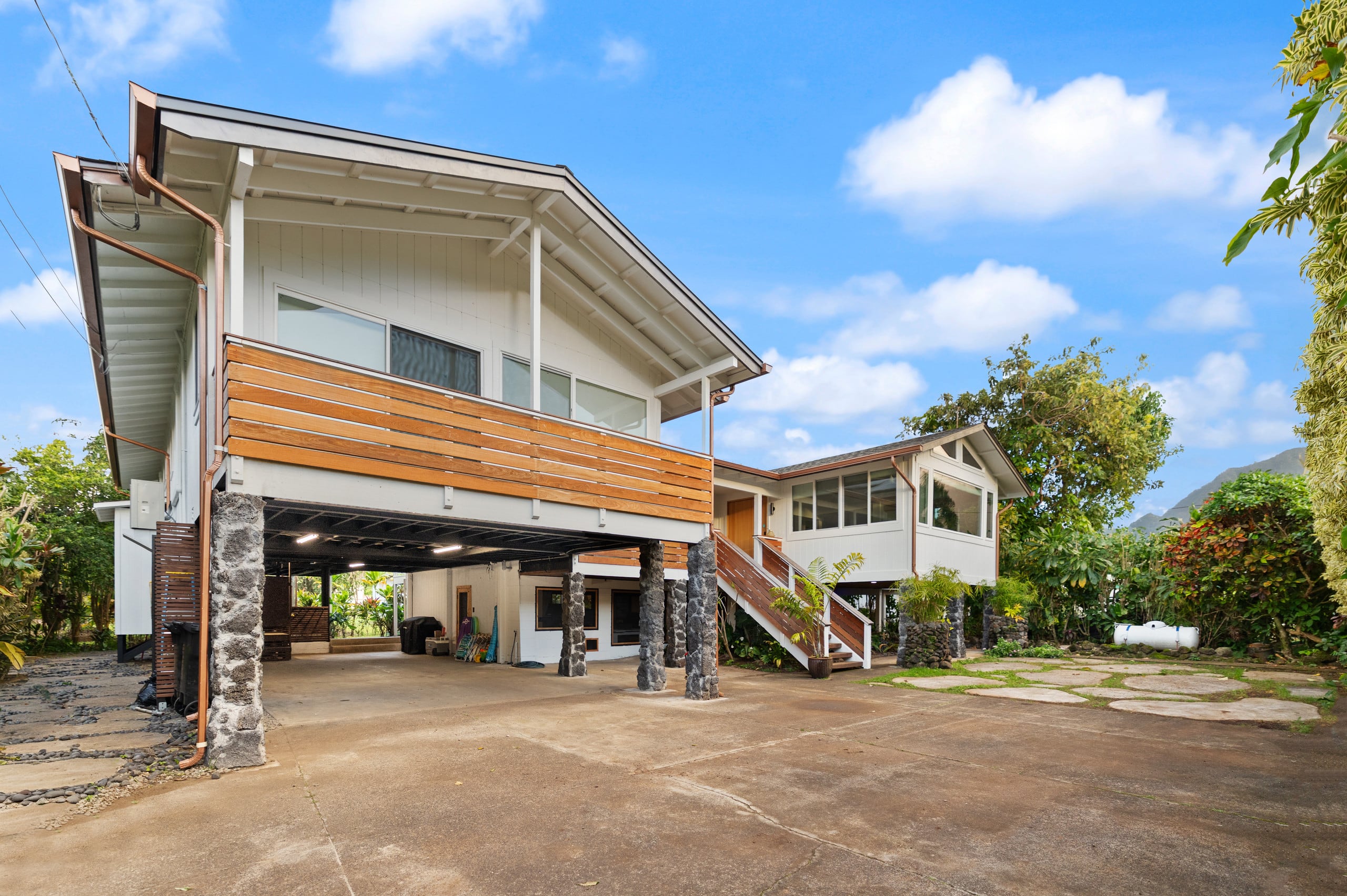 Home in Hanalei · ★5.0 · 5 bedrooms · 5 beds · 4 baths - Image 97