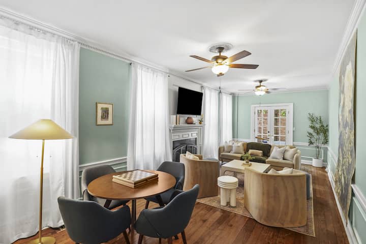 The Verdigris| 1800s Charm| Unbeatable Location - Alexandria, VA