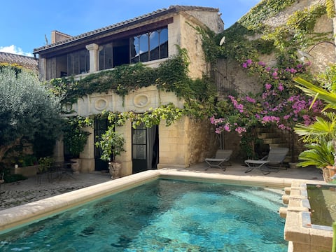 Guest house: "Le patio de Collias"