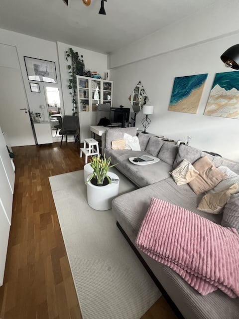 Beliebte Airbnb-Anzeige: 2-room apartment in Altstadt-Süd in Köln