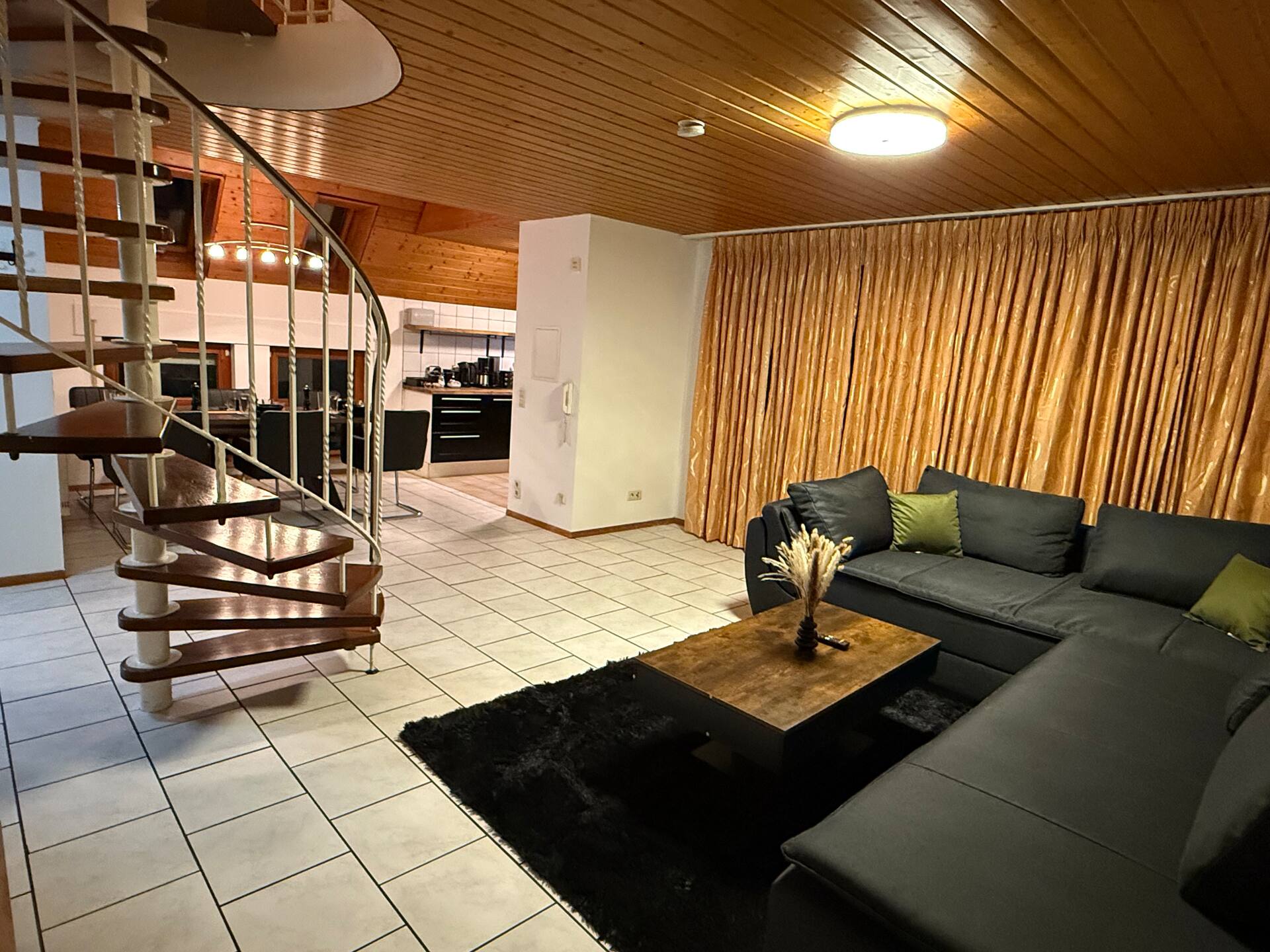 Apisha Apartment 4