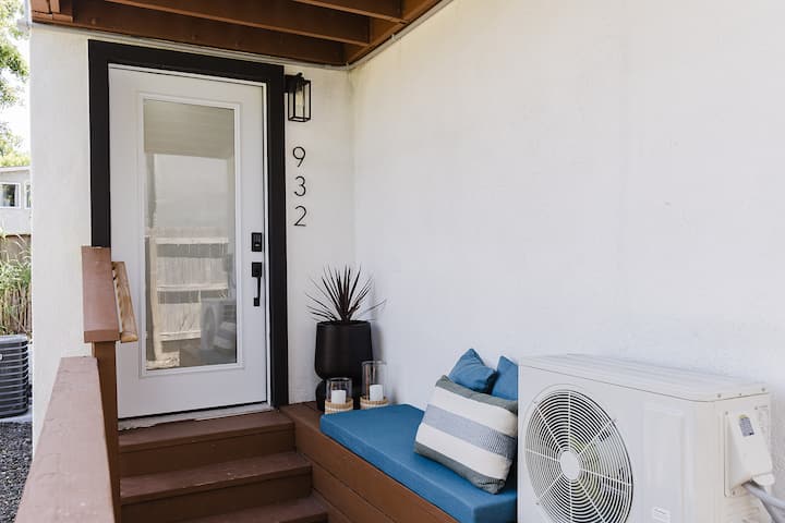 Cute Studio Apt With Canyon Views - San Diego, CA