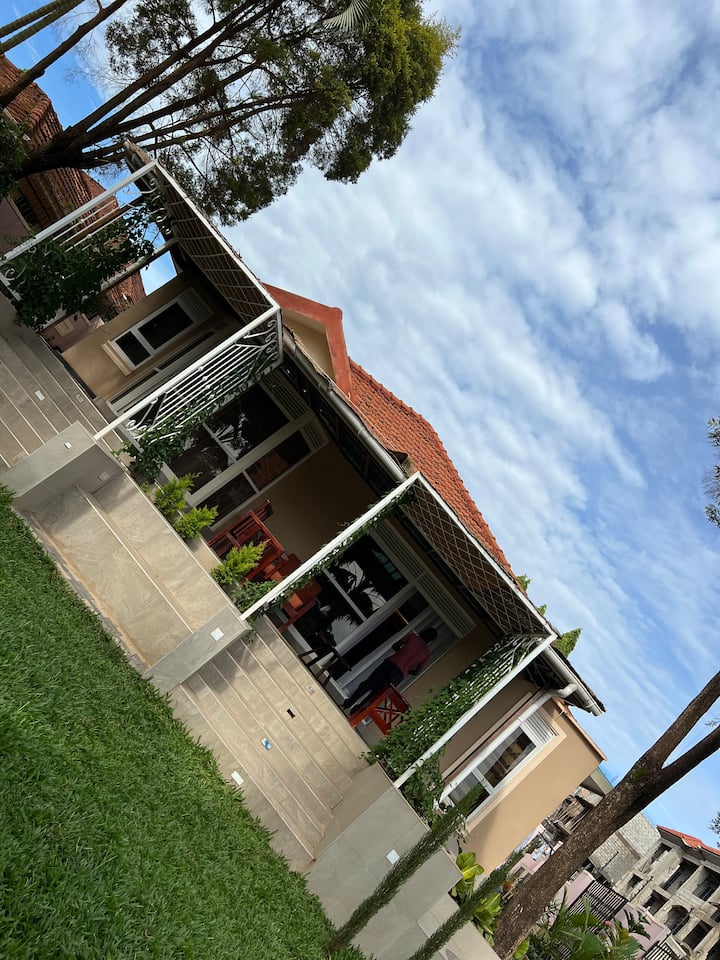Fancy 4bedroom House - Kampala