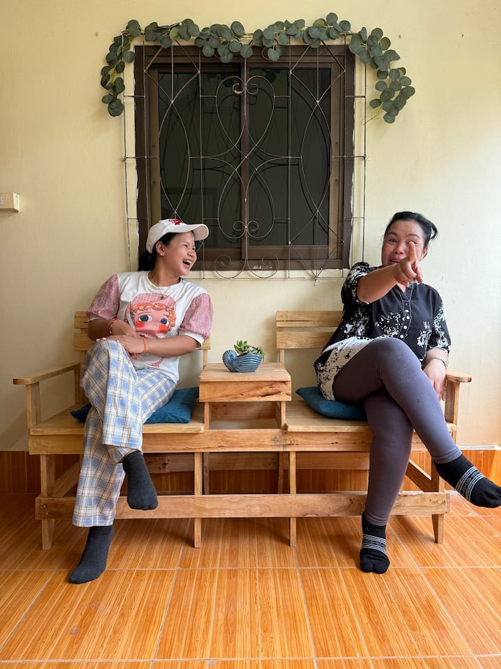 Comfortable Stay By Nightmarket Cafés Riverside - Vientiane
