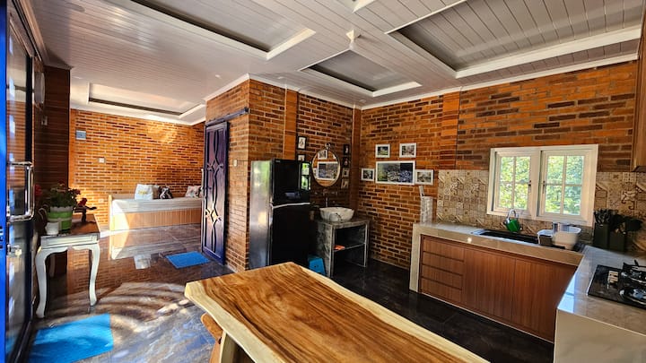 Hidden Gem Villa In Nature - Purwakarta