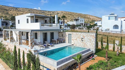 Villa Zaneta with swimming pool-WhiteHomes