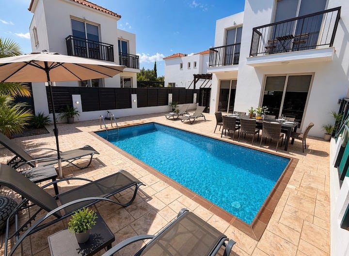 Stay: Aphrodites Dream Villa|3br|swimming Pool|bbq - Protaras