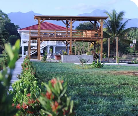 Bora Bora paradise boca vieja, La Ceiba