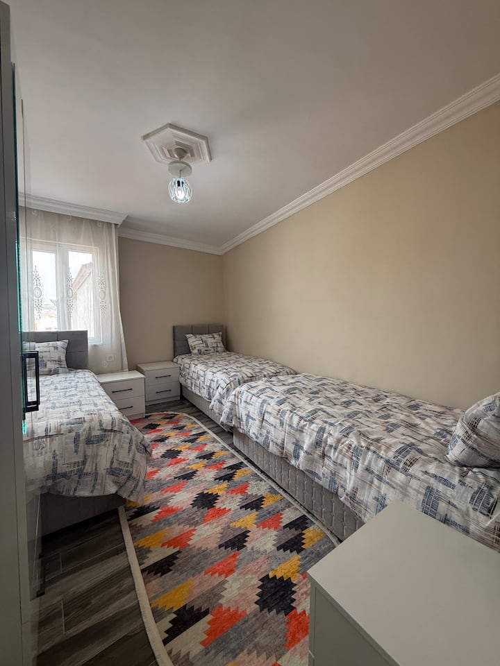 غرفة النوم 2