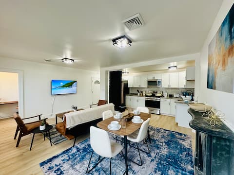 2 BR Modern Comfort | Historic Stockade A2
