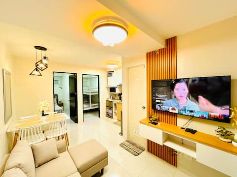 Cozy 2BR Condo in Urban Stay Cebu w/ WIFi+Netflix