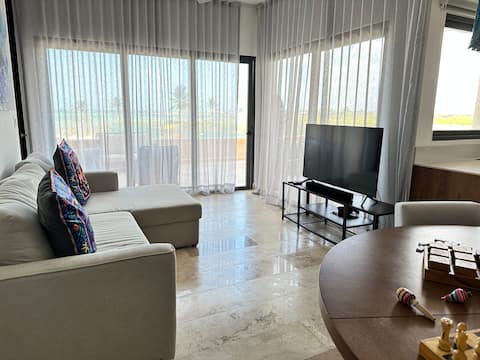 Popular Airbnb listing: Navela oceanfront apartment. in Telchac Puerto